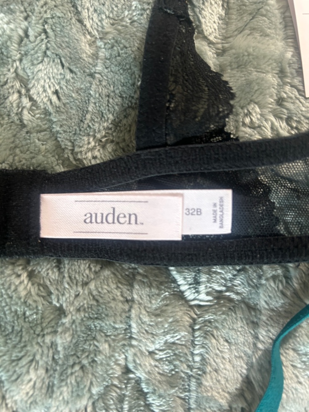 Auden Lace Underwire Bra in Black and Teal - Picture 4 of 5